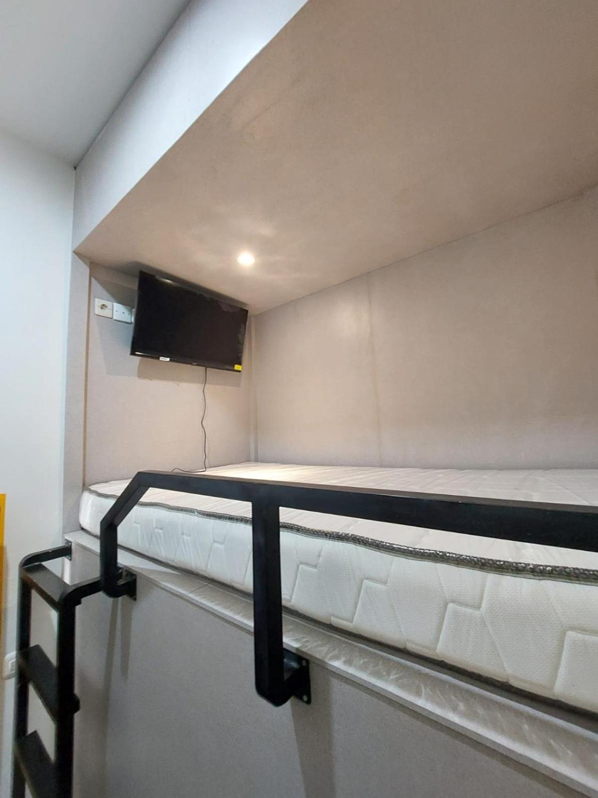 Autumn Living Hotel kapsul